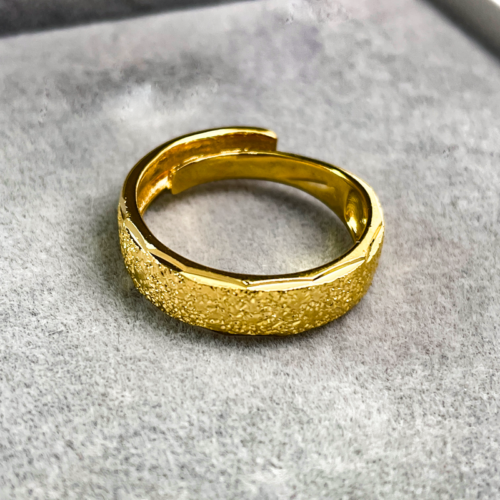 Adjustable Plain Gold Pattern Ring